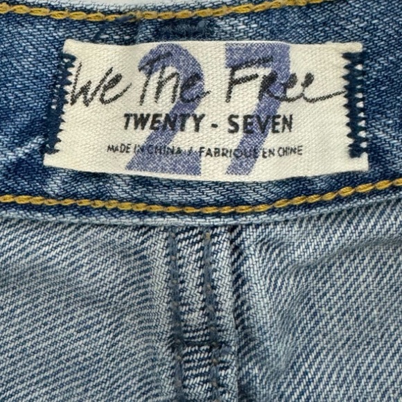 We The Free People Distressed Fringe Hem High Waisted Cutoff Jean Shorts Size 27 - Picture 11 of 16